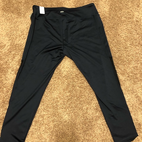 NWT Maurices In Motion 7/8 Length Navy Yoga Pants XXL - Picture 6 of 9